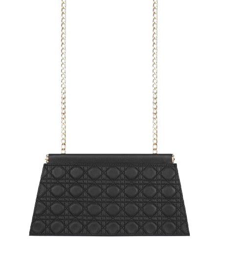 Evening handbag in black with a snap wrap
